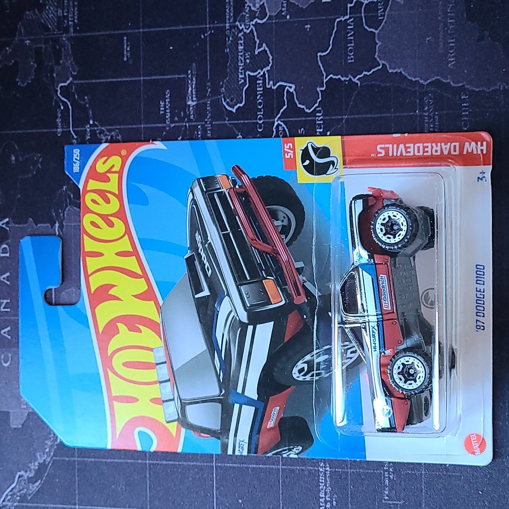 Hot Wheels '87 Dodge D100 Treasure Hunt